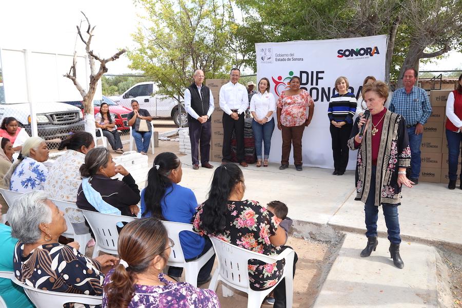 Lleva Presidenta de DIF Sonora equipamiento médico a San José de Masiaca