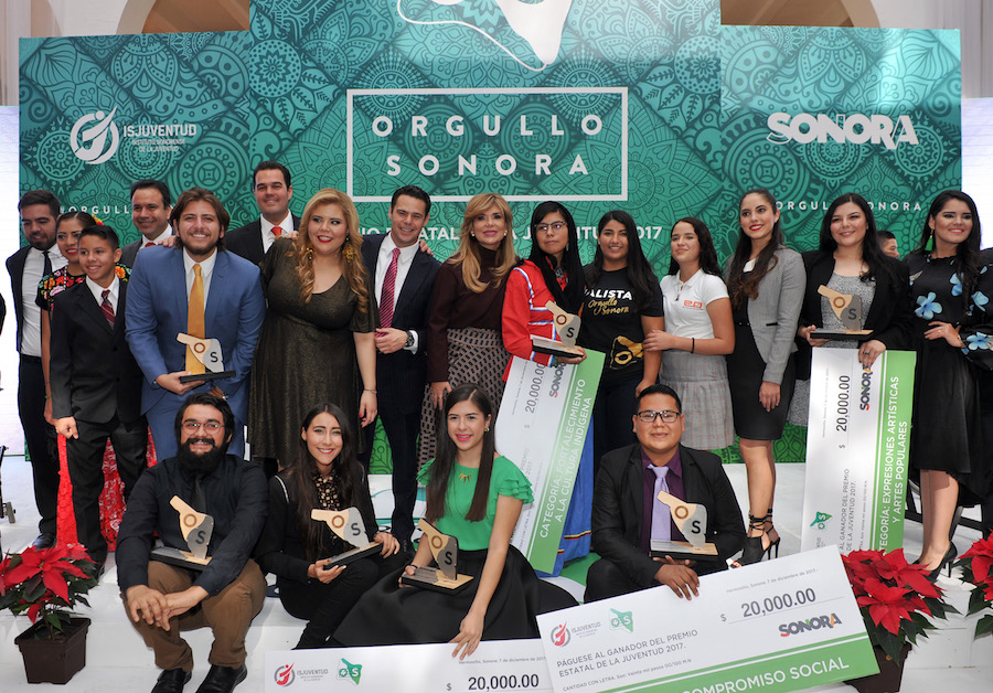 Entrega Gobernadora Premio Estatal de la Juventud 2017