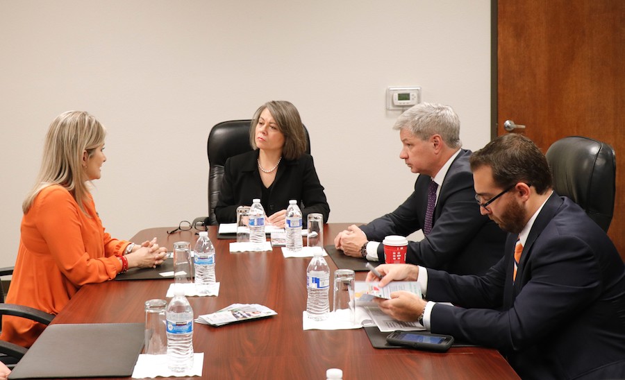 Impulsa Gobernadora Pavlovich programa de vivienda para sonorenses migrantes en Arizona