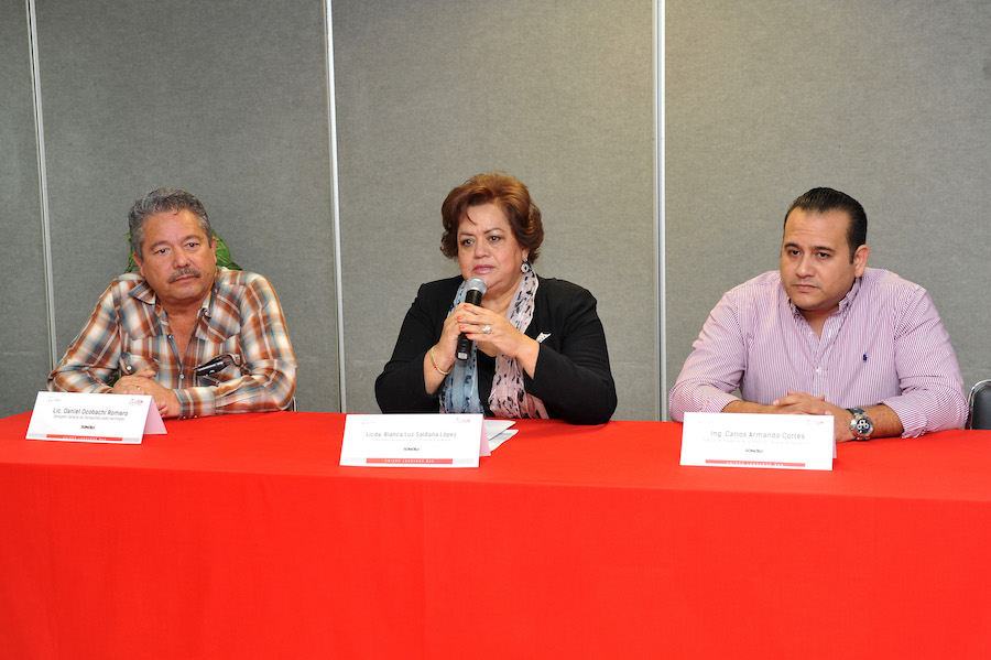 Capacitan a más de mil choferes de transporte público en protección a mujeres
