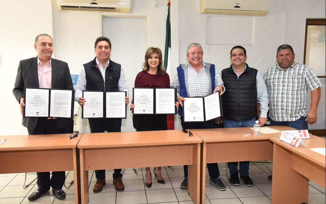 Acuerdan Ayuntamiento y Gobierno Federal regular comercio ambulante en playas del Municipio