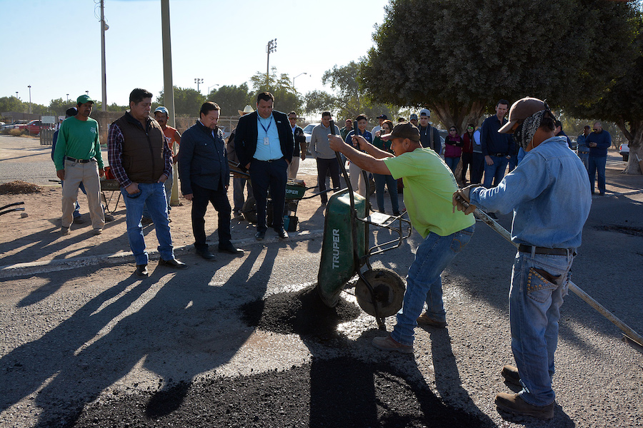 Pone en marca alcalde FFC proyecto «Dompe por dompe» en parque industrial