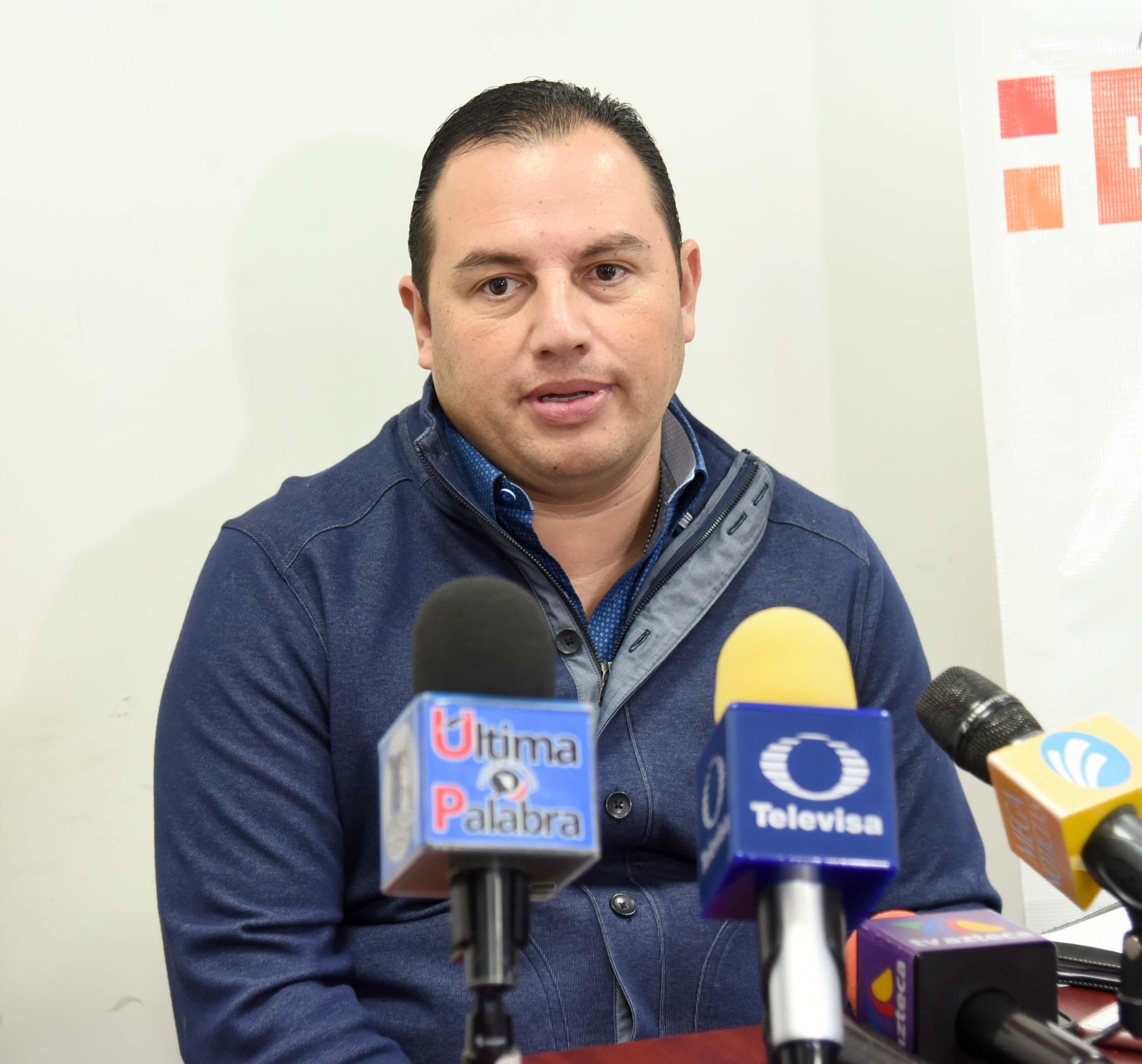 Llaman a vendedores ambulantes y semifijos a renovar permiso anual