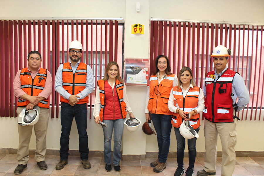 Apoya diputada Kitty Gutiérrez salud de mineros en La Colorada con desfibrilador