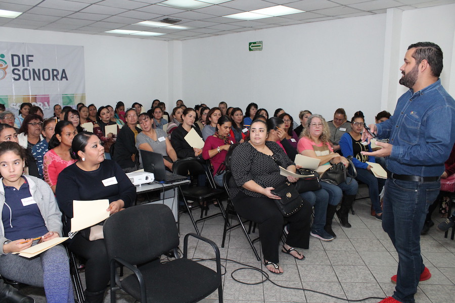 Capacita DIF Sonora a integrantes de Comités de Desayunos Escolares