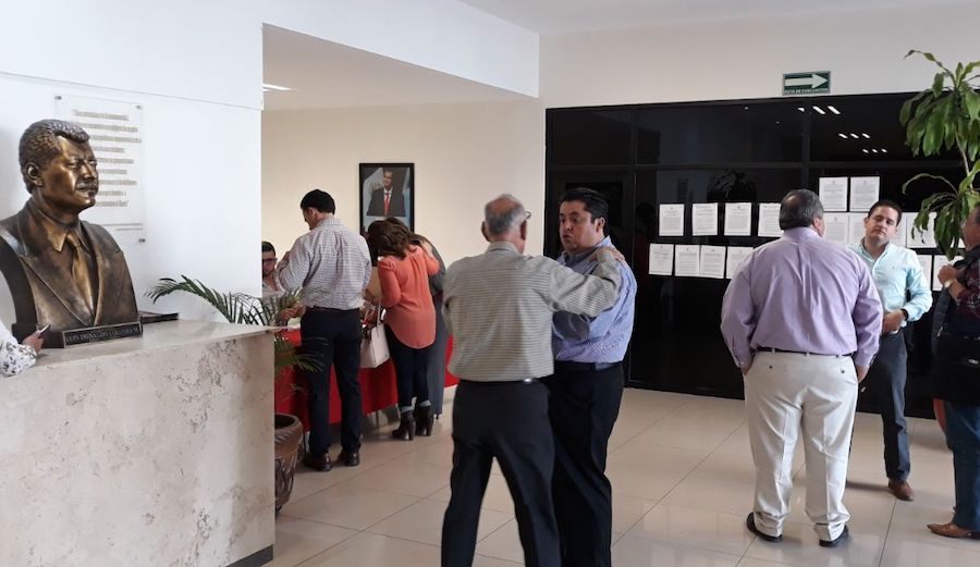 Se presentan aspirantes a curso de capacitación de los documentos básicos del PRI