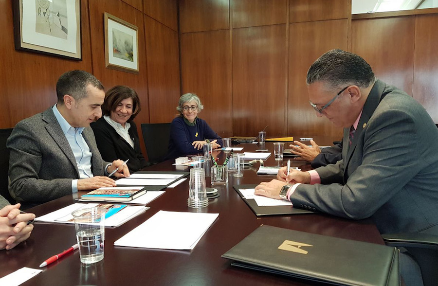 Firman convenio para el intercambio de alumnos la Unison y la Universidad Autónoma de Barcelona