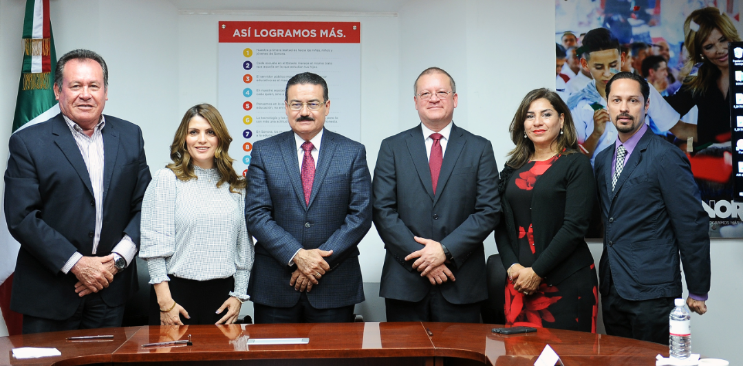 Apoya SEC a jóvenes de preparatoria y universidad para que estudien inglés en Arizona
