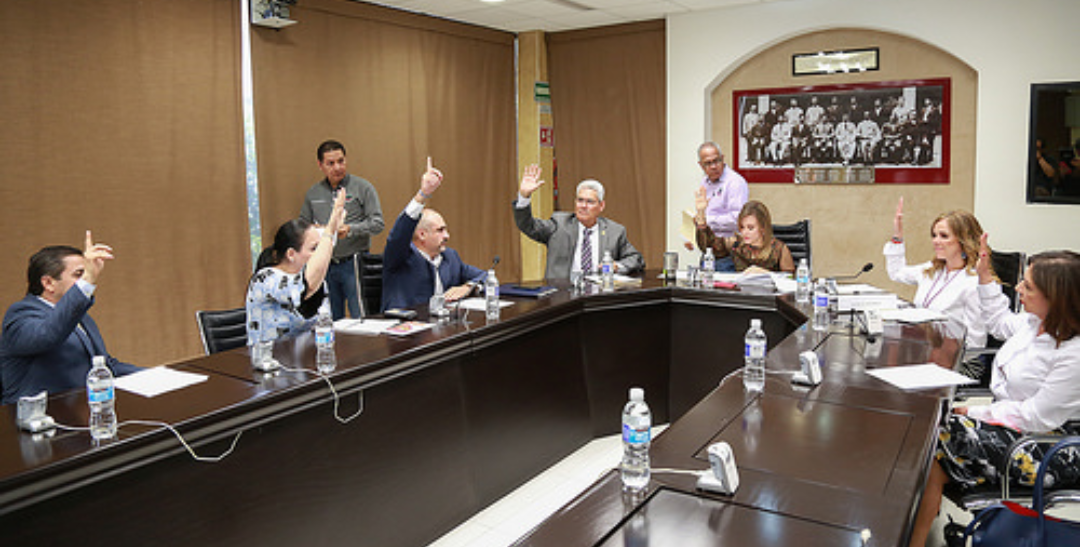 Aprueban diferentes comisiones proyectos de dictamen