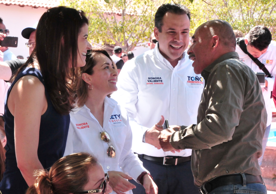 Combatiremos la corrupción y la impunidad de manera frontal: Toño y Lety Combatiremos la corrupción y la impunidad de manera frontal: Toño y Lety