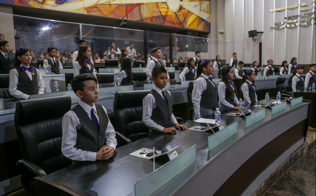 Se pronuncian diputados infantiles a favor de una vida sana