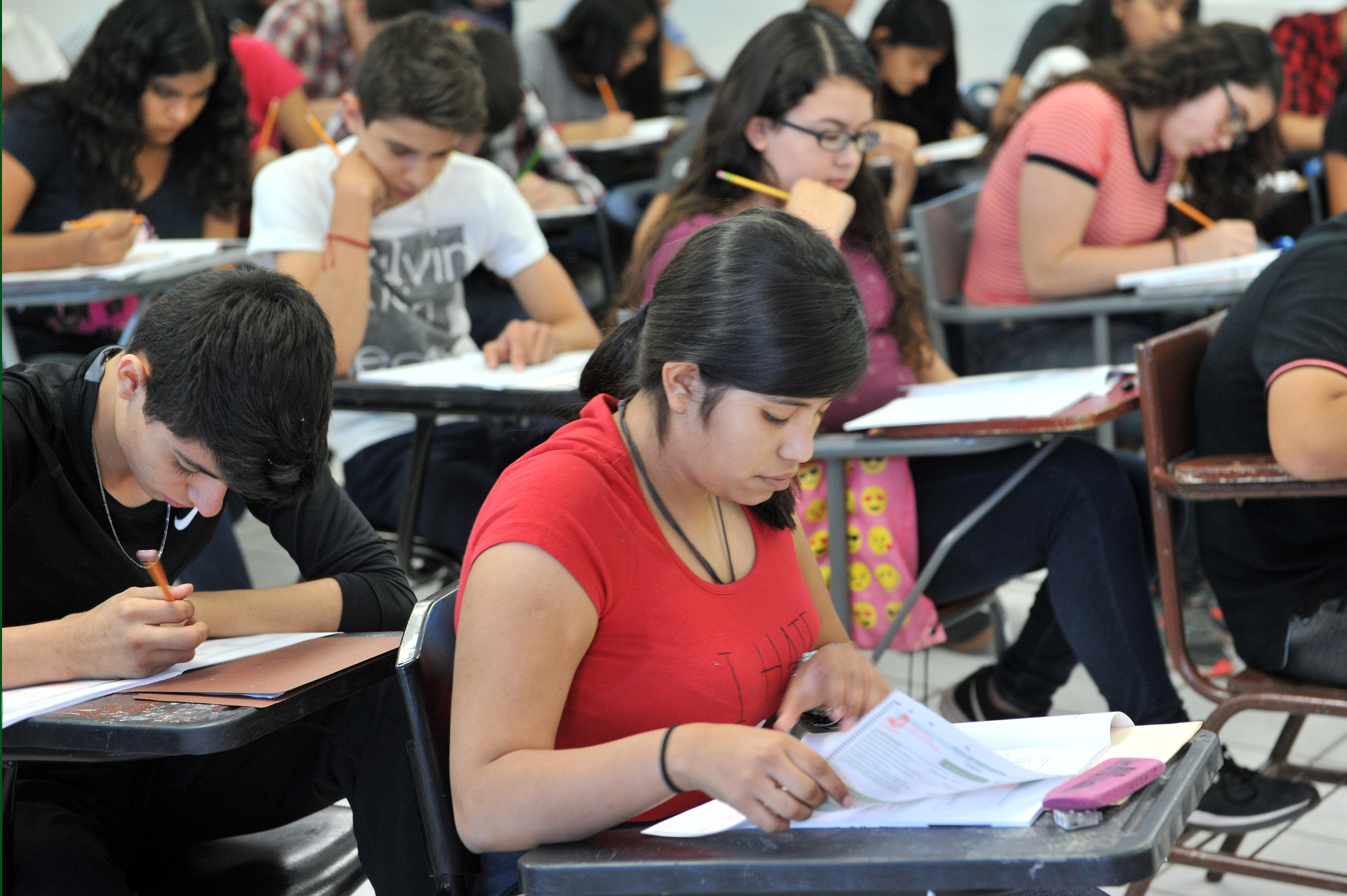Aspiran 39 mil 803 jóvenes ingreso a preparatoria en Sonora