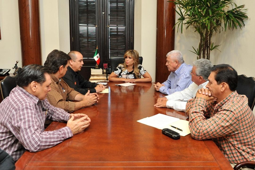 Gobernadora Pavlovich y productores fortalecerán consumo y exportación de carne regional