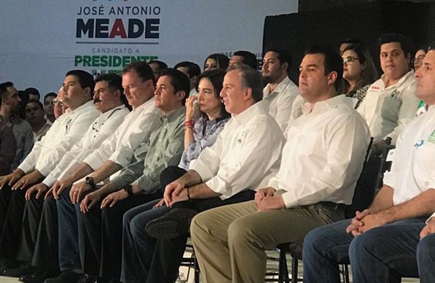 Reciben sonorenses a José Antonio Meade