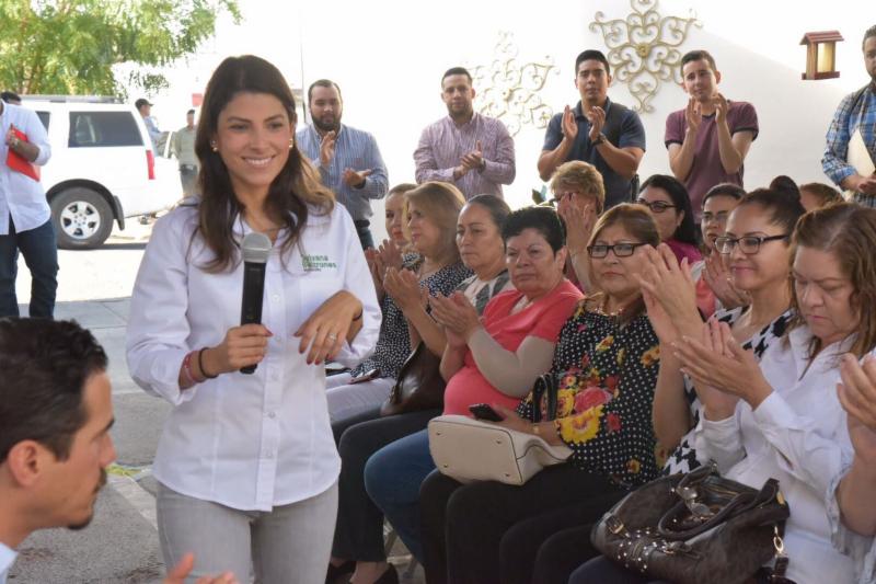 Por leyes más incluyentes se pronunció Sylvana Beltrones