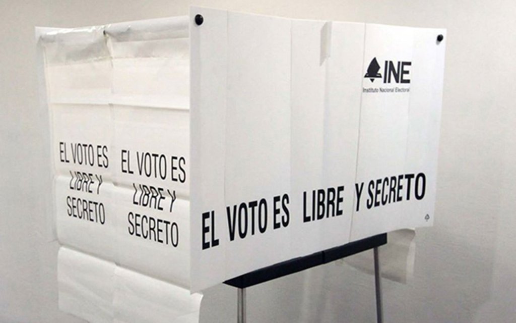 La reelección en el país se ejerce a través de hijos, esposas y listo