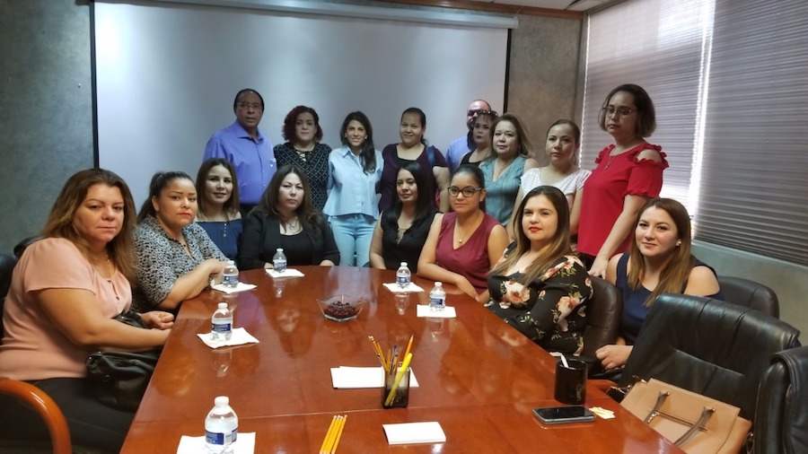 Padres ABC agradecen a Sylvana Beltrones su respaldo Padres ABC agradecen a Sylvana Beltrones su respaldo