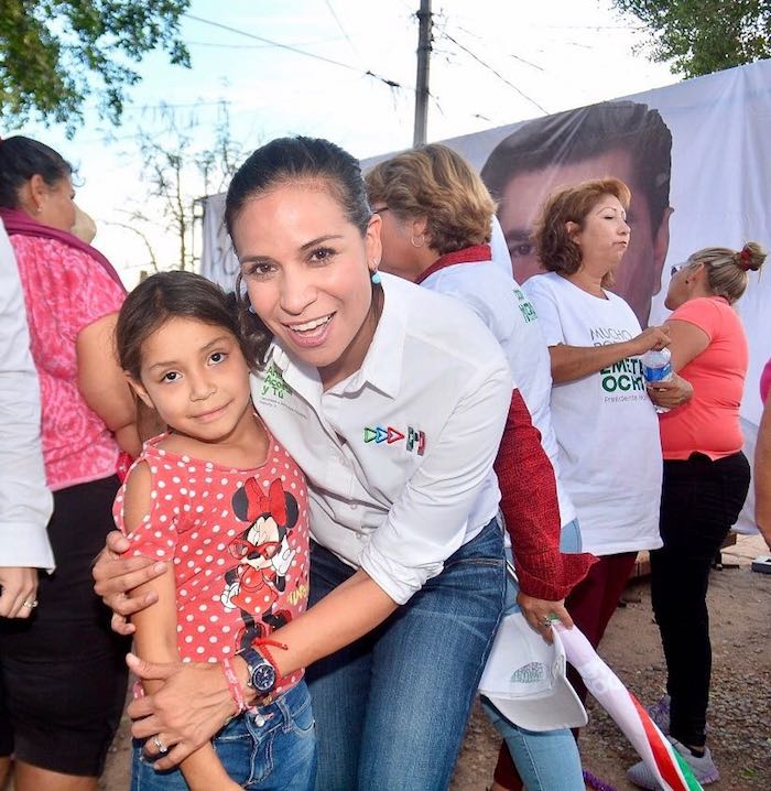 Trabajará Anabel Acosta por las causas de los cajemenses