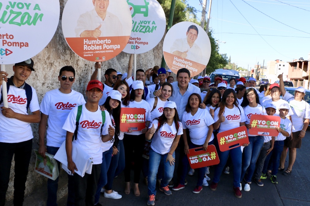 Generará Humberto una cultura de limpieza en el Distrito 2