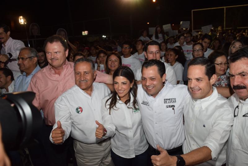 Va Sylvana Beltrones en equipo por 5 de 5