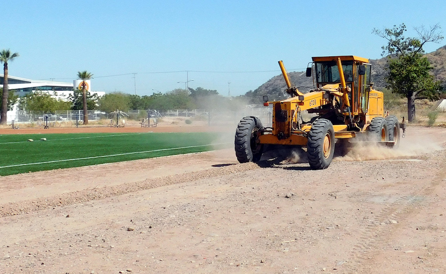 Destruyen infraestructura deportiva y escolar ¿para?