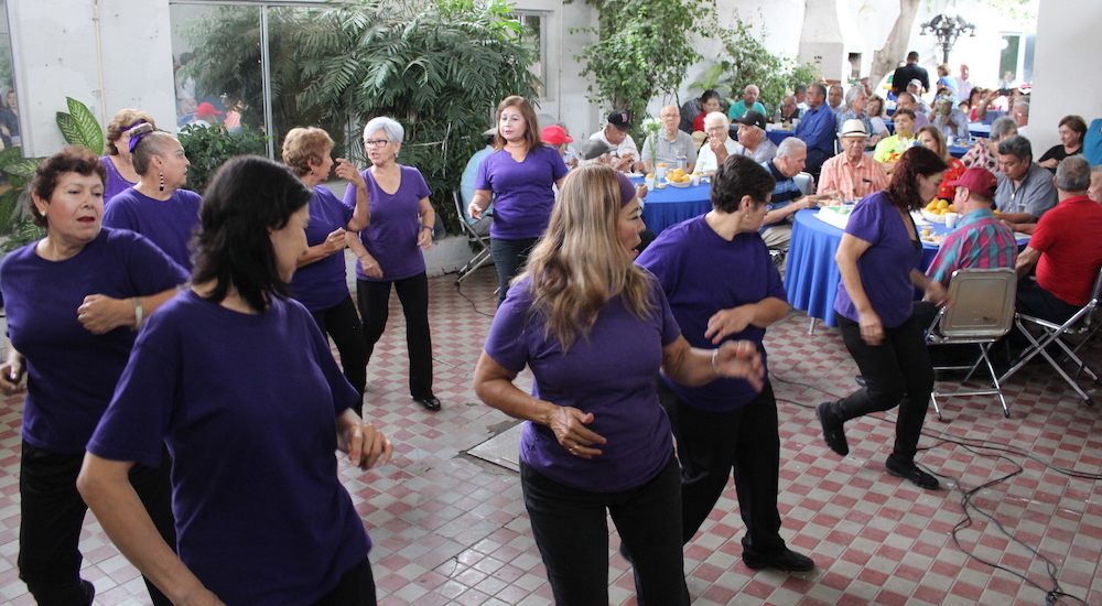 Celebra ISSSTESON a papás jubilados y pensionados