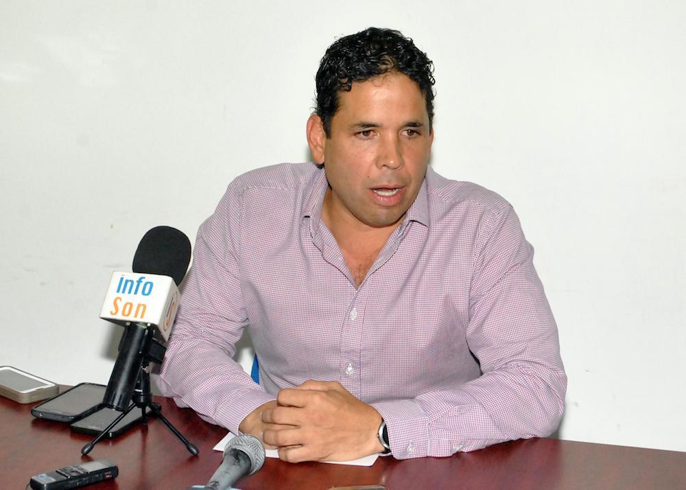 Arriesga Salvador Díaz Holguín el empleo de sus representados