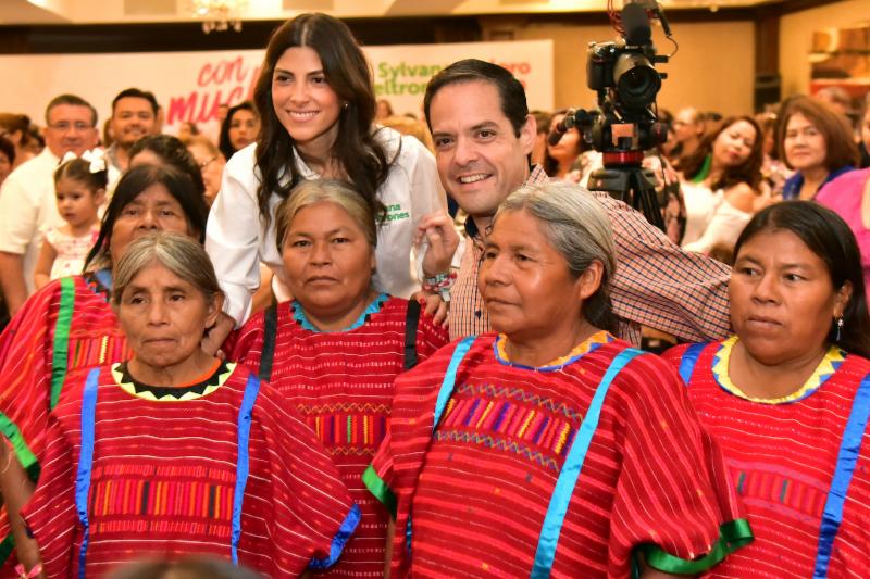Comprometen mujeres de Hermosillo voto por Sylvana y Maloro