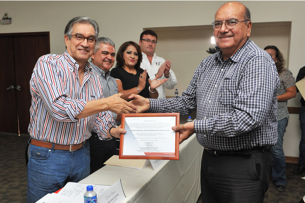 Certifican en Sonora primera fábrica de Bacanora