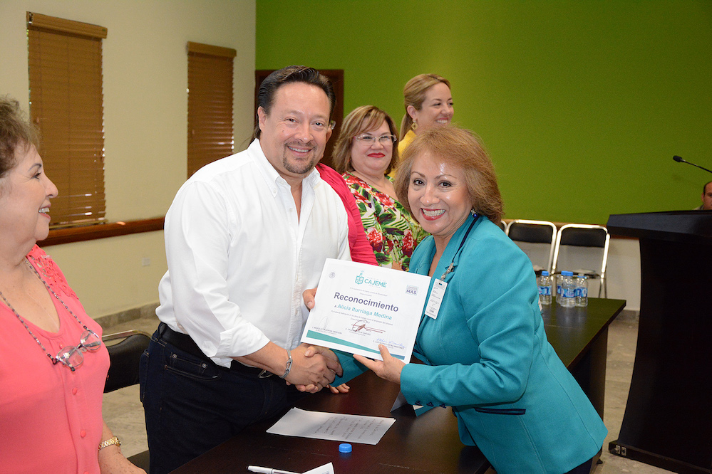 Reconocen a empleados destacados del Ayuntamiento de Cajeme Reconocen a empleados destacados del Ayuntamiento de Cajeme