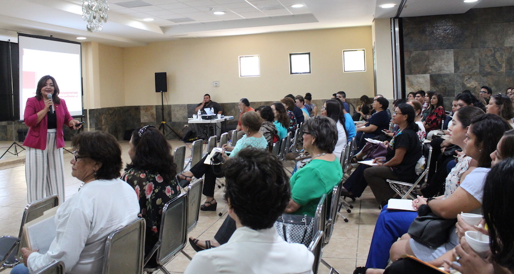 Capacita ISSSTESON a personal en cuidados al adulto mayor