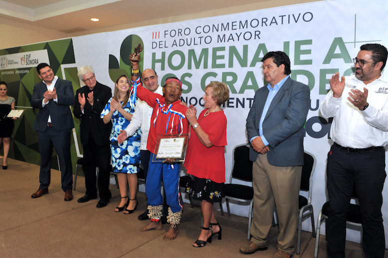 Celebran DIF Estatal y federal vida y obra de adultos mayores sonorenses