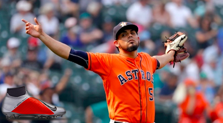 Osuna consigue su primer salvamento con los Astros