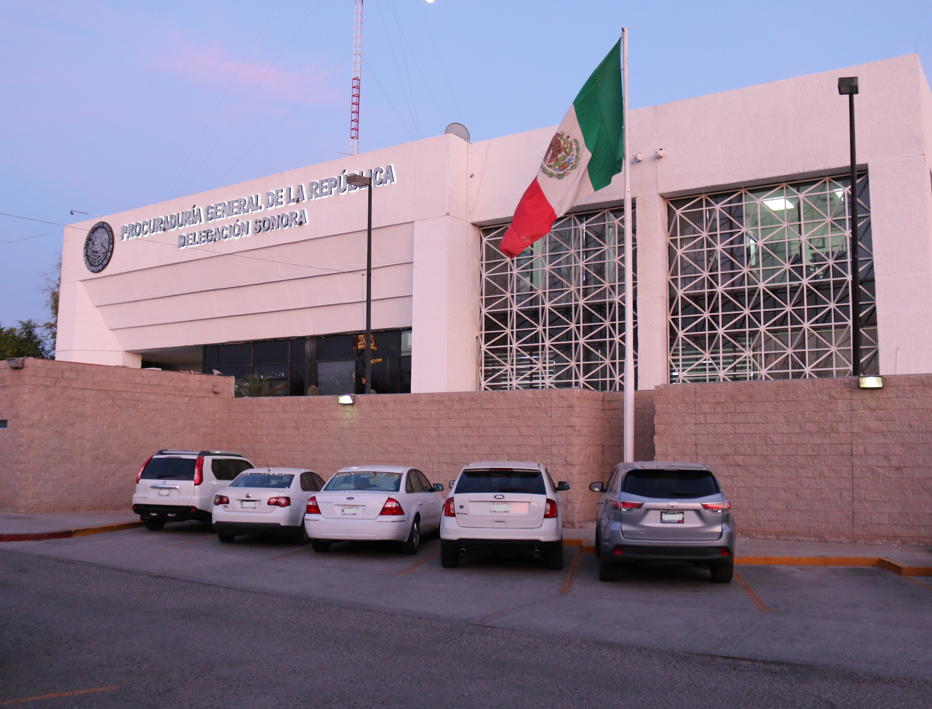 Realizan cateo y aseguran más de 12 mil litros de diesel