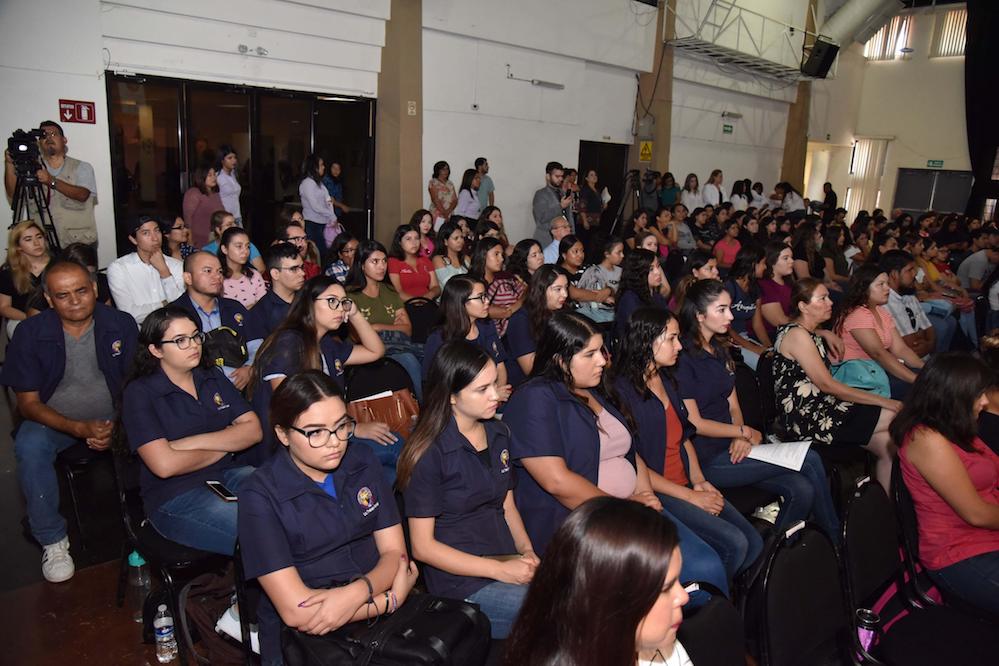 Comparten universitarios su experiencia en el programa EnCausa