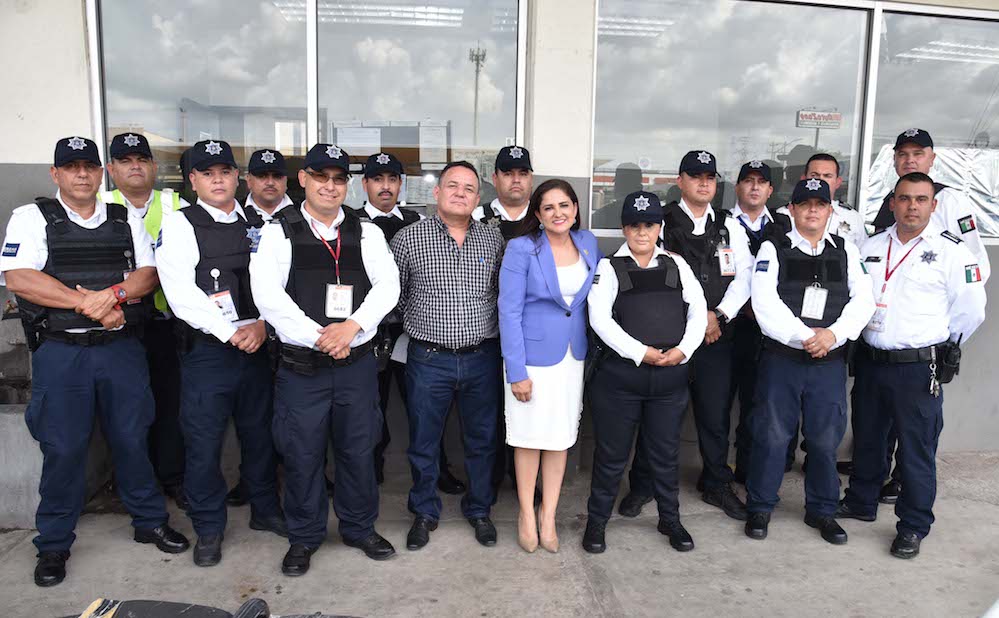 Se reúne Presidenta Célida López Cárdenas con directores y mandos medios de la JPPYT de Hermosillo Se reúne Presidenta Célida López Cárdenas con directores y mandos medios de la JPPYT de Hermosillo