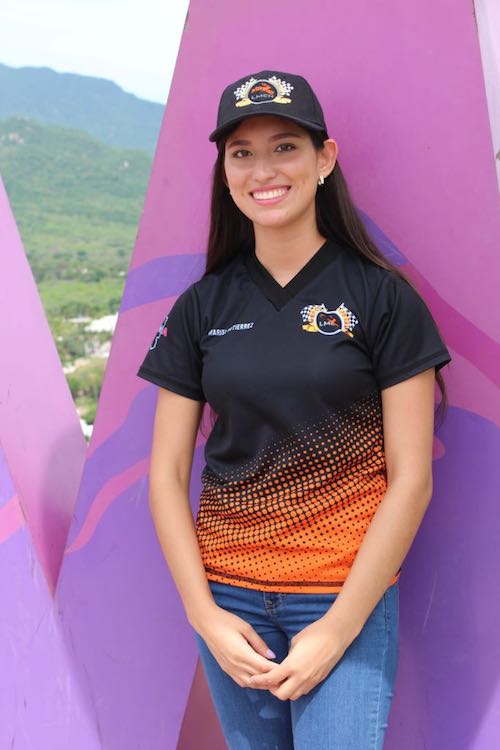 Es joven sonorense primera mexicana en obtener una beca para estudiar en Inglaterra Es joven sonorense primera mexicana en obtener una beca para estudiar en Inglaterra