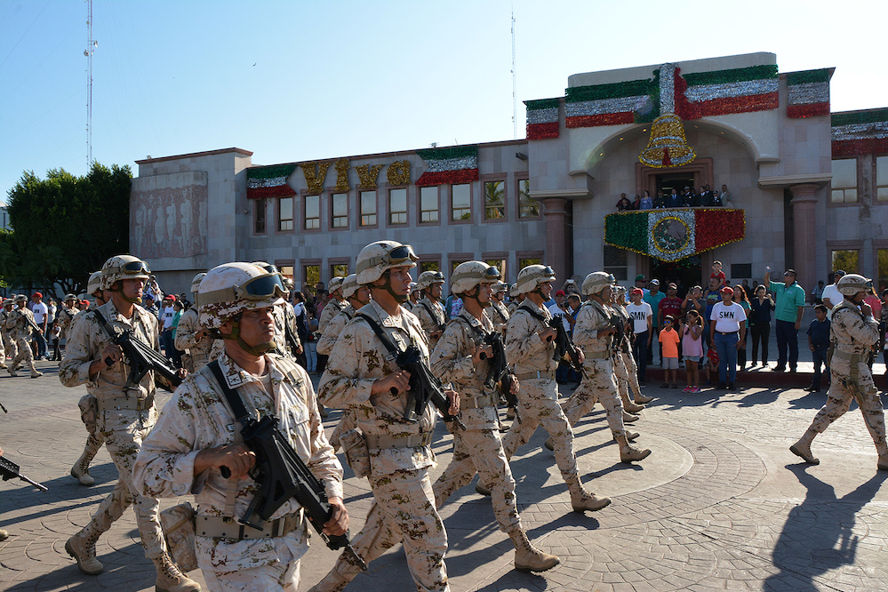 Encabeza alcalde FFC desfile conmemorativo del 208 aniversario de la lucha de independencia