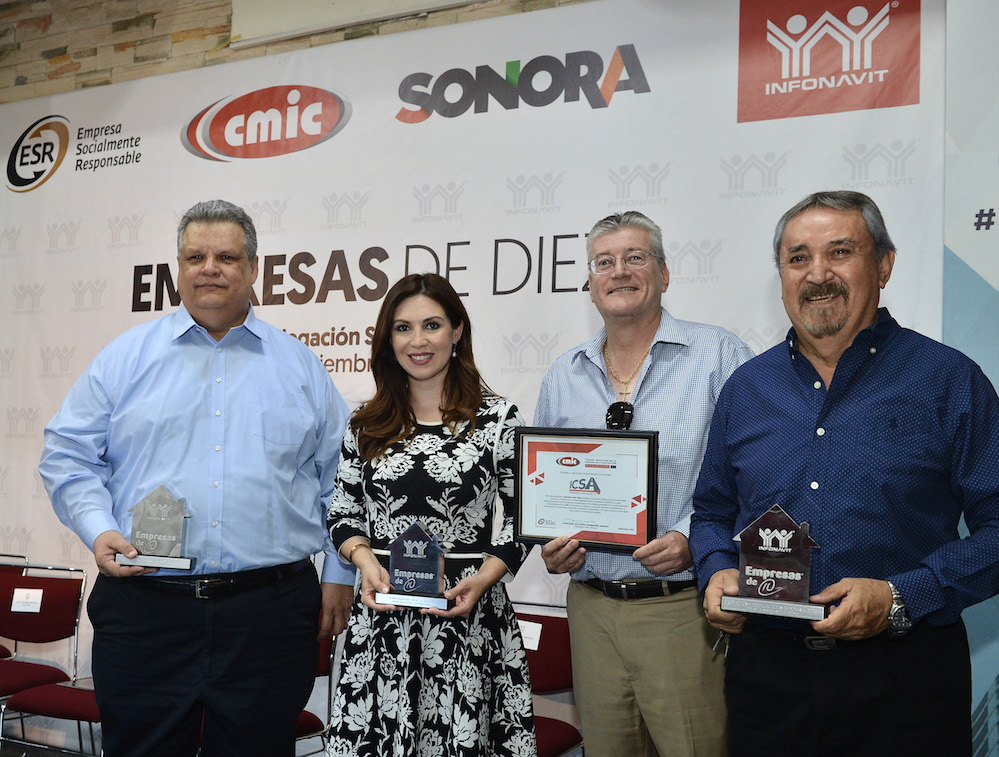 Reciben constructoras sonorenses reconocimientos E10 y ESR