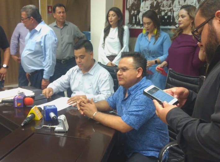 No hay una resolución a amparo; MORENA no puede despedir a trabajadores: Abogado
