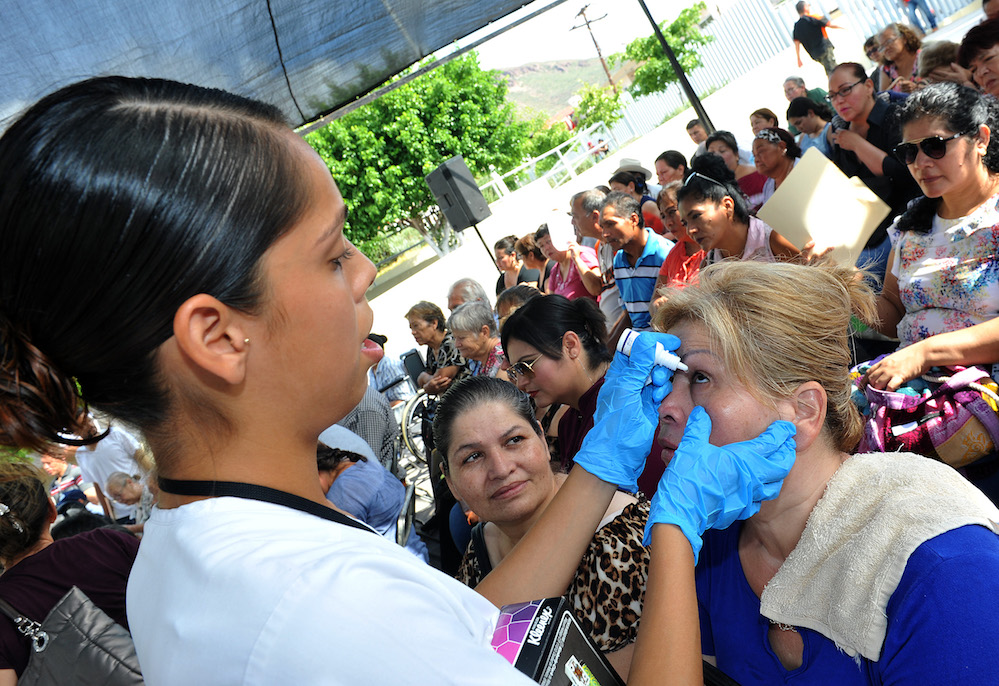 Realiza DIF Sonora la X Jornada de Retinopatía en Guaymas