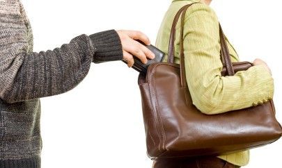 Daba asistencia médica y le roban su cartera ¡Solidaridad! Daba asistencia médica y le roban su cartera ¡Solidaridad!
