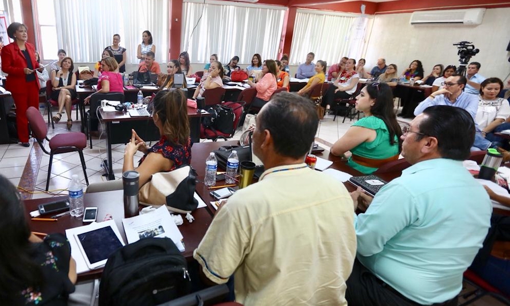 Impulsa SEC liderazgo de directivos y docentes Impulsa SEC liderazgo de directivos y docentes