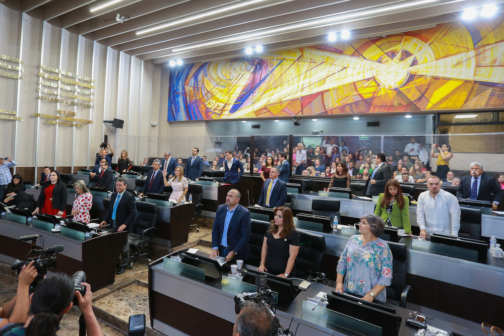 Celebra última sesión extraordinaria la LXI Legislatura del Congreso del Estado Celebra última sesión extraordinaria la LXI Legislatura del Congreso del Estado