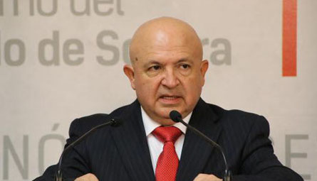Presenta García Morales renuncia como Secretario de Seguridad Pública