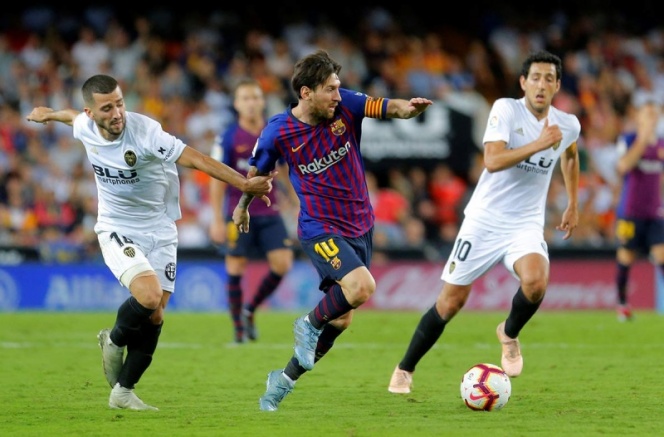 Barcelona no pasa del empate ante el Valencia