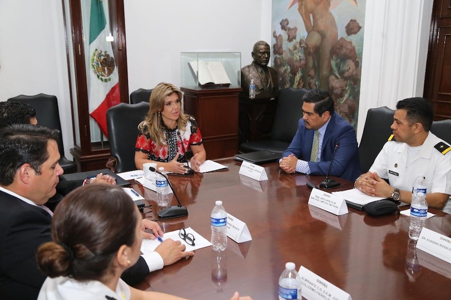Establece Gobernadora red para acercar servicios de salud a sonorenses