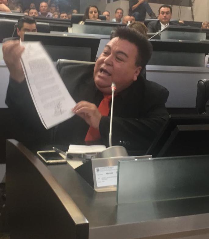 Facultades de la CRICP son mayores a la presidenta del Congreso: Lizárraga
