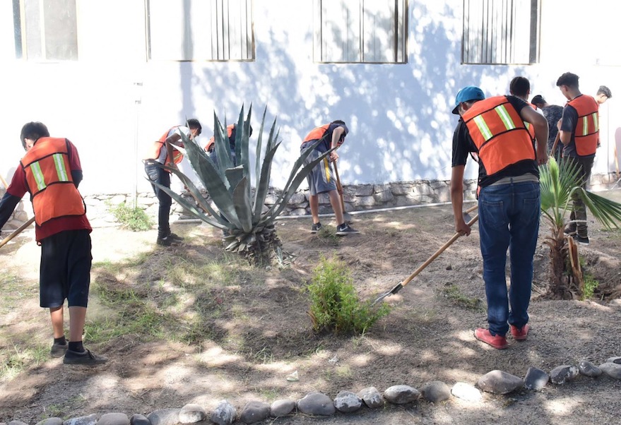 Menores infractores realizan trabajo comunitario en Casa Hogar Juan Pablo II