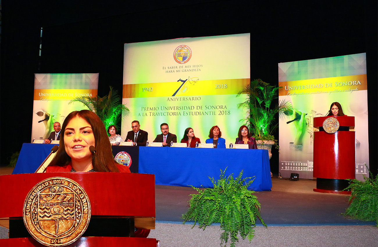 Entrega Unison el Premio a la Excelencia Estudiantil 2018 en su 76 aniversario de fundación